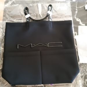 MAC Select Obsessed Anniversary Gift 2017